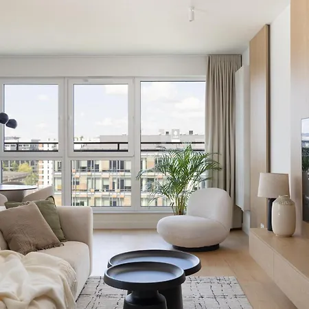 3-bedroom Mokotow With Sunny Tarrace *