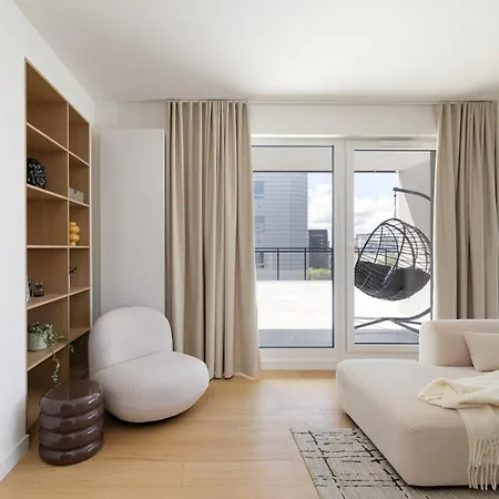 3-bedroom Mokotow With Sunny Tarrace Апартаменти